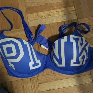 T-shirt bra/ NEW CONDITION